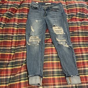 KanCan distressed jean